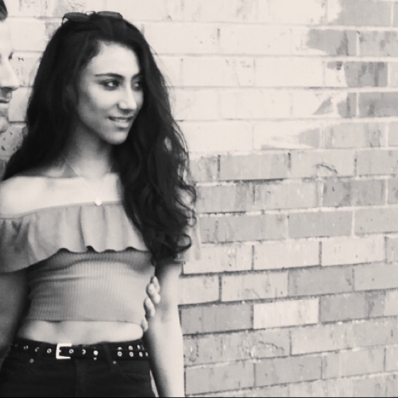 Forever21 Stretchy OTS sexy sweater crop - Picture 8 of 8